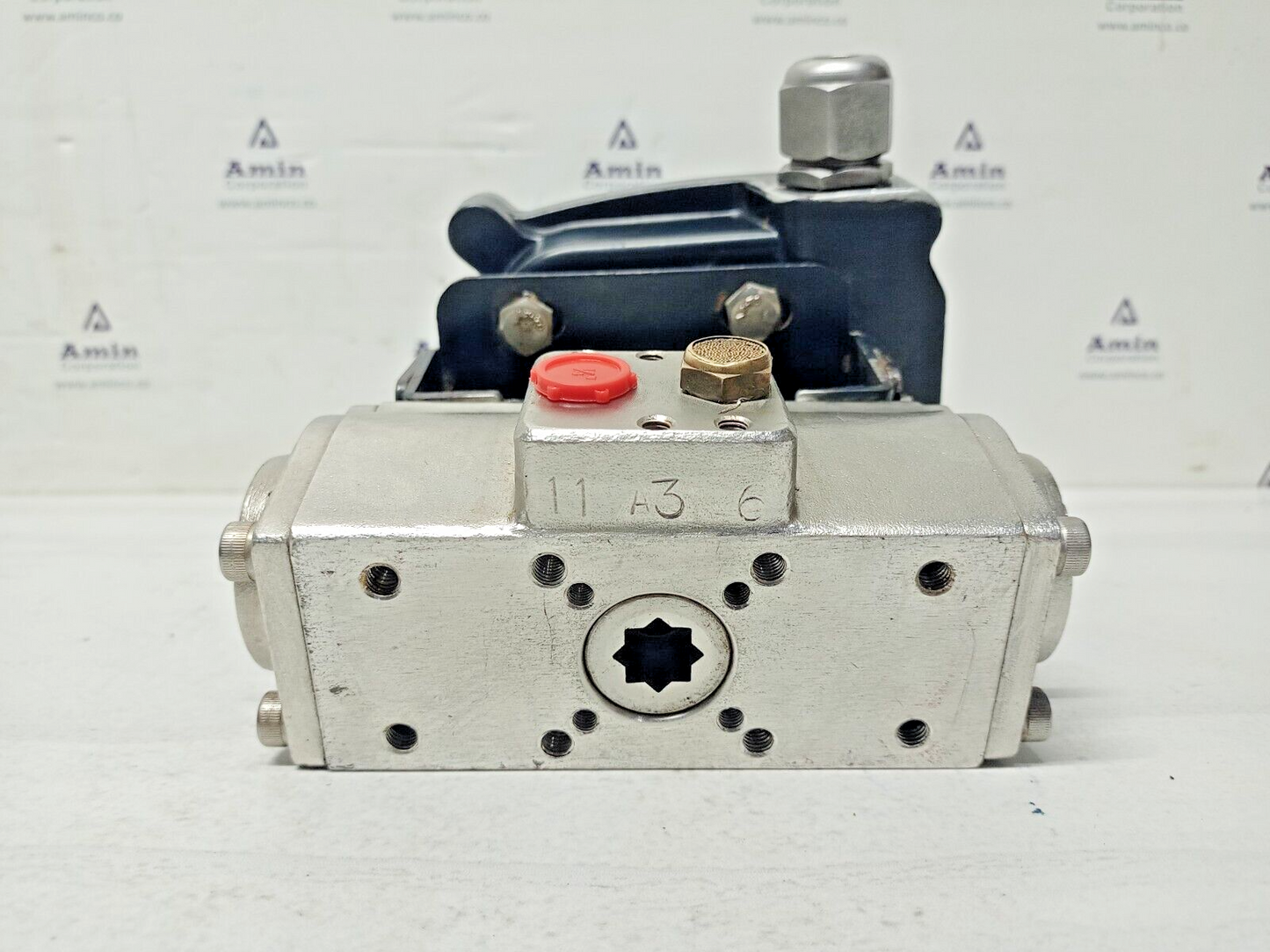 SLT 10-SR-45 Pneumatic Actuator 0.5-1Mpa with APL312N Limit Switch box - TESTED