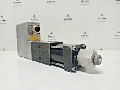 Moog D635-606B Hydraulic Servo valve Framo P/N: A11592, 300bar, 24VDC