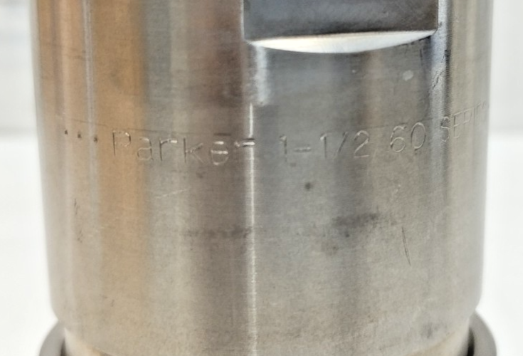Parker SH12-62L Series 60 Stainless Steel Coupler 1-1/4 -11 1/2 NPTF NEW
