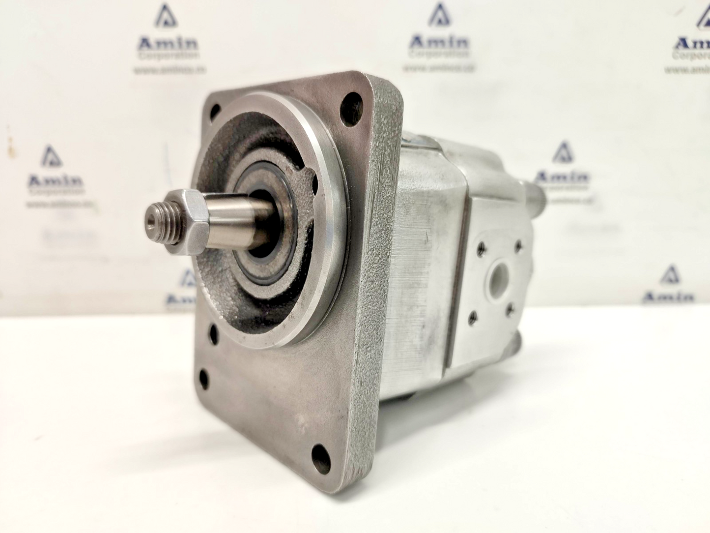 Kracht KP12/11 F1LAL00 High pressure Hydraulic Gear Pump 180 bar - Refurbished