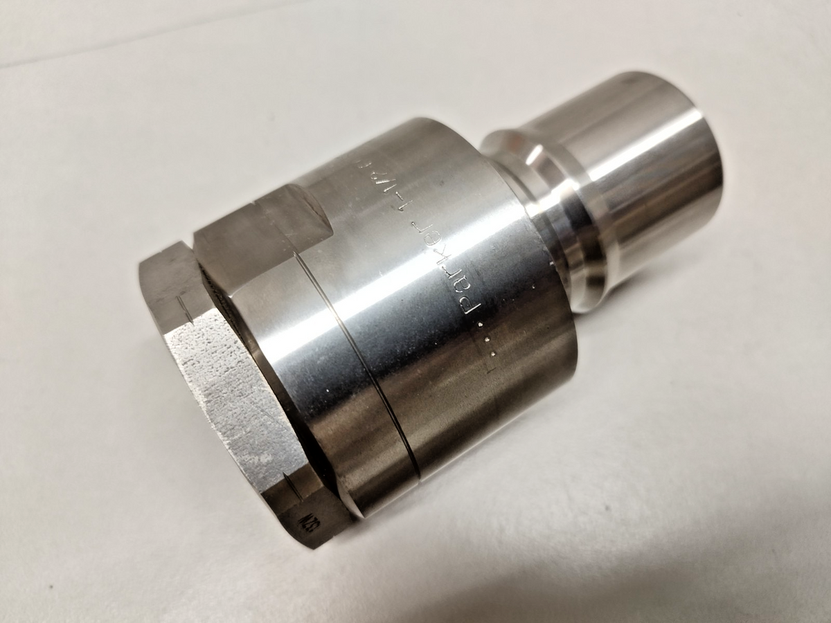 Parker SH12-63L Series 60 Stainless Steel Quick coupling 1-1/4 -11 1/2 NPTF NEW