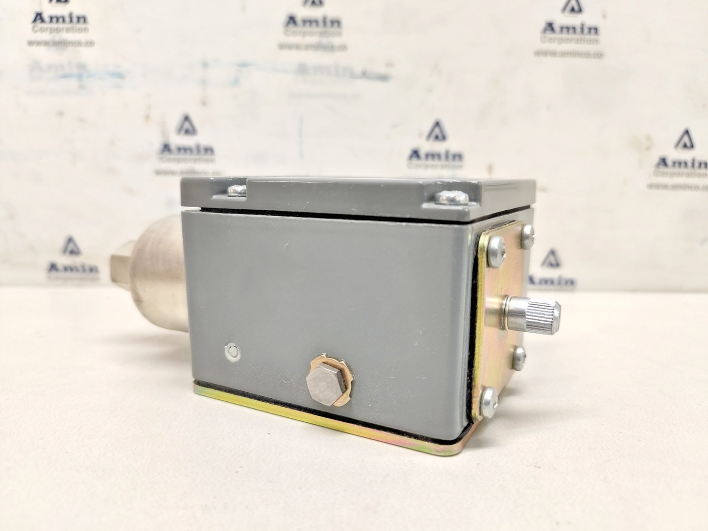 SQUARE D Class: 9012 ACW-1 Form: M12 Ser.: C Pressure Switch - NEW