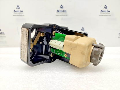 Condor MDR53/8 Pressure Switch AC-15, 4A, 250V, 5-8 bar - NEW