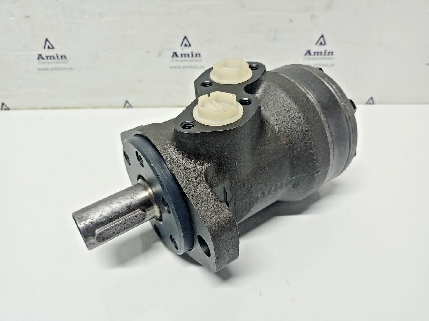 Danfoss OMR-100 Hydraulic motor 151-0212-5 - NEW
