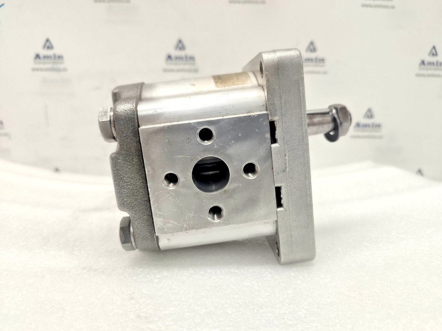 Parker P/N: 3349111292 Hydraulic Gear Pump - NEW