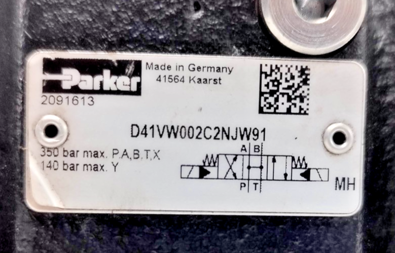 Parker D41VW002C2NJW91  Directional Control Valve - NEW