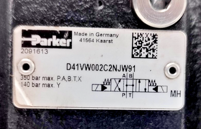 Parker D41VW002C2NJW91  Directional Control Valve - NEW