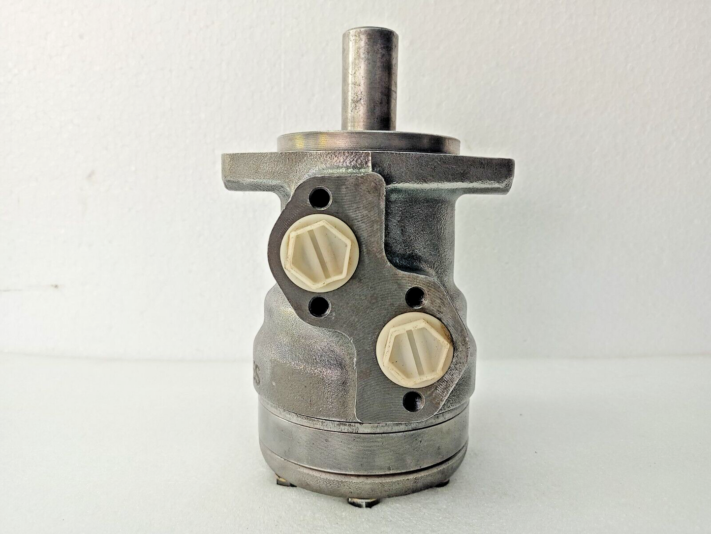 Danfoss OMR-100 151-0412 Hydraulic motor - NEW