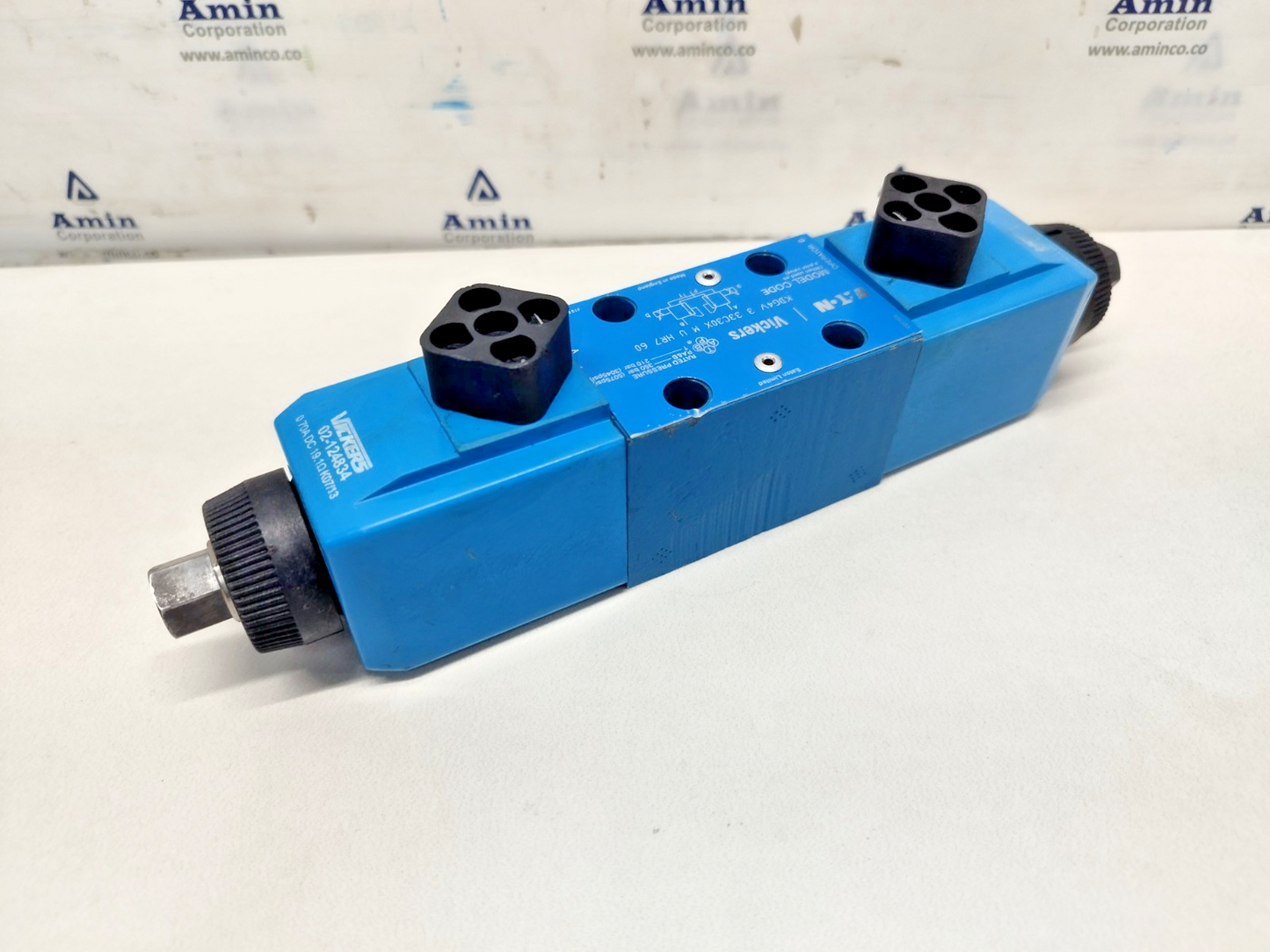 Vickers KDG4V 3 33C30X MU HR7 60 Proportional valve - NEW