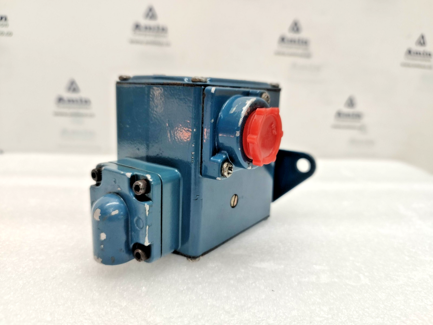 Amot Controls 4140CK1E11AA0-EE Range: 0.28-3.72 bar - NEW