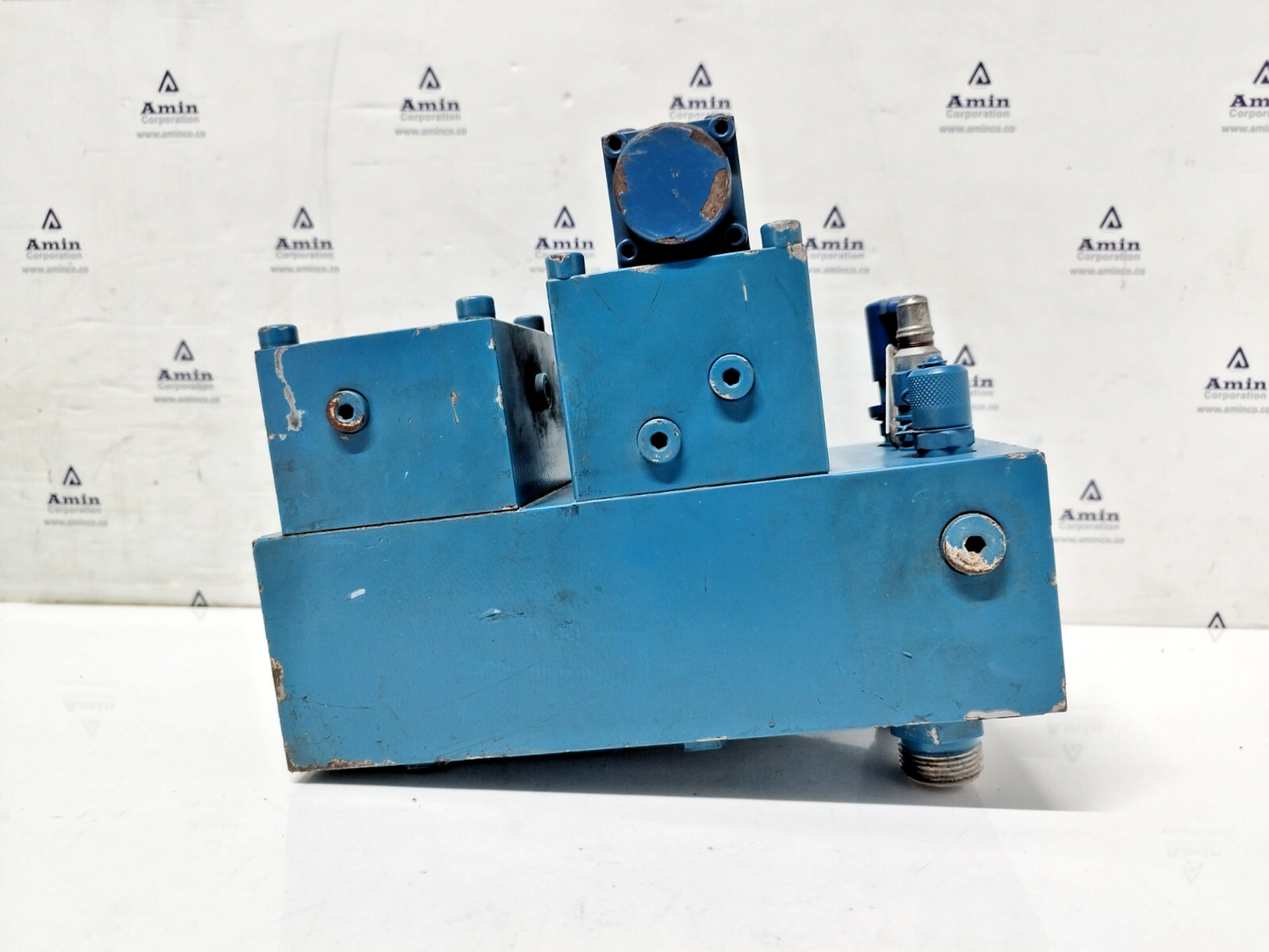 MacGREGOR MCG7-063Z45-2 Directional control valve with Block