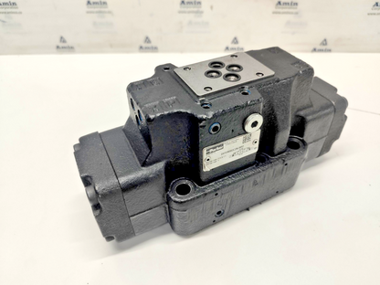 Parker D41VW002C2NJW91  Directional Control Valve - NEW