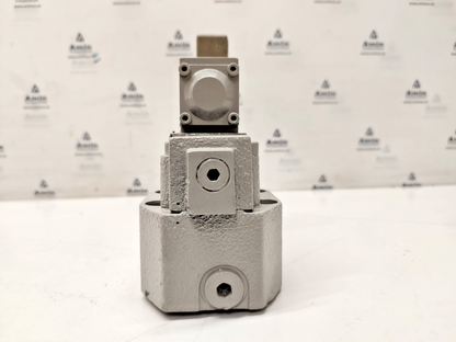 Hydranor VPE5.10.32.1.P220U.H with KV-4/2-4-52A-230AC Directional control valve