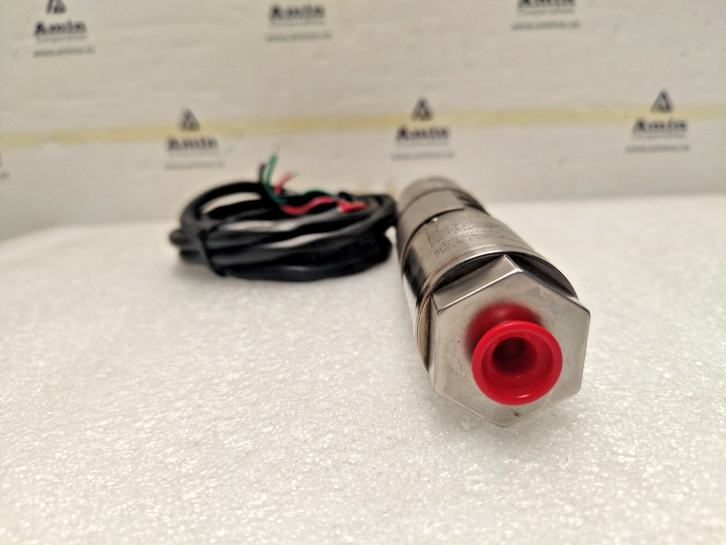 Viatran 5715BHSX818 Model 571 Pressure Transmitter 0-7500 PSIS -NEW