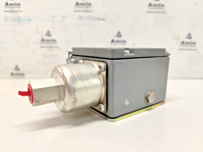 SQUARE D Class: 9012 ACW-1 Form: M12 Ser.: C Pressure Switch - NEW