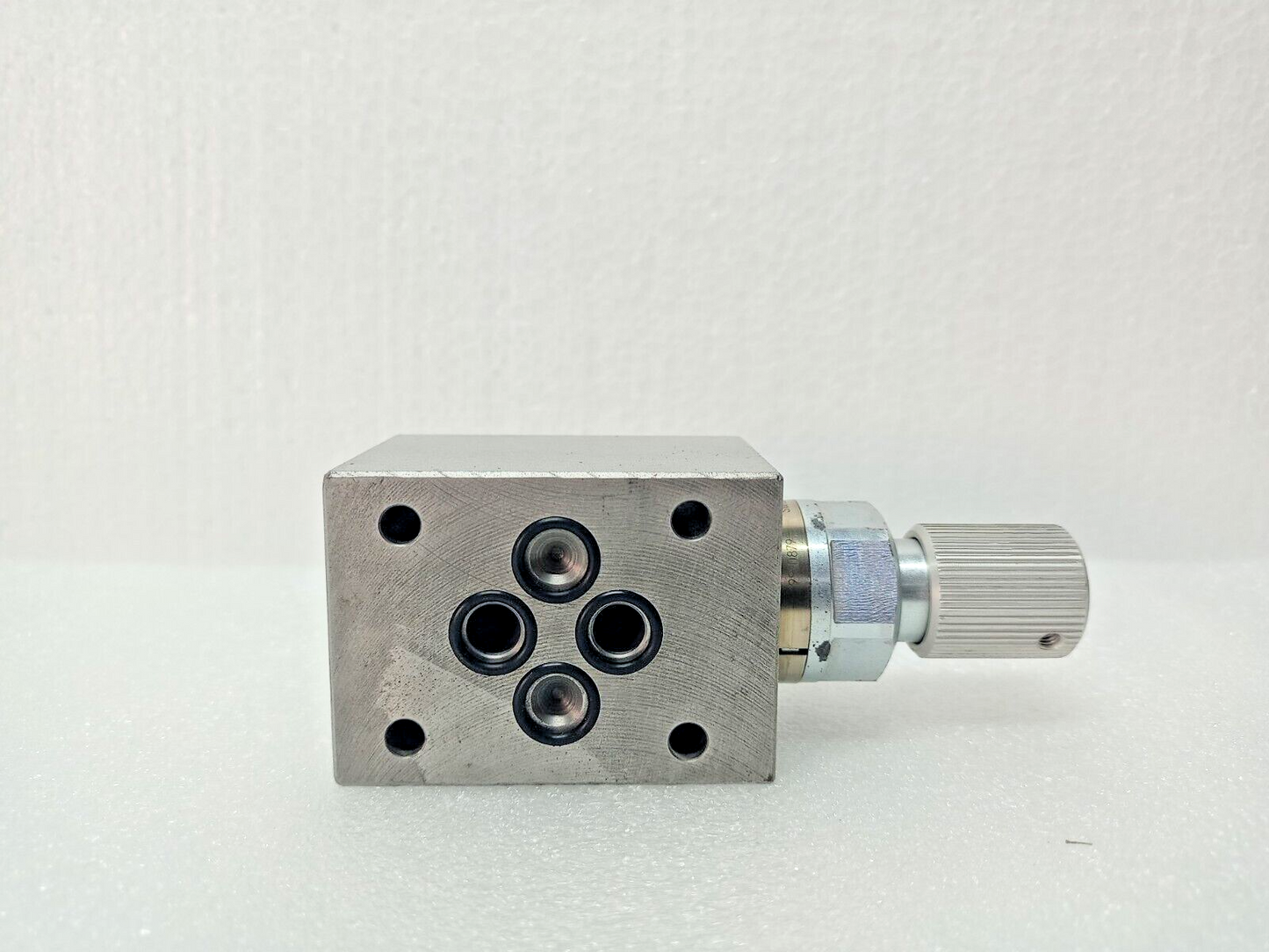 Wandfluh QZDFA06-A/B-16 3-way Flow control valve pressure: 350 bar - NEW