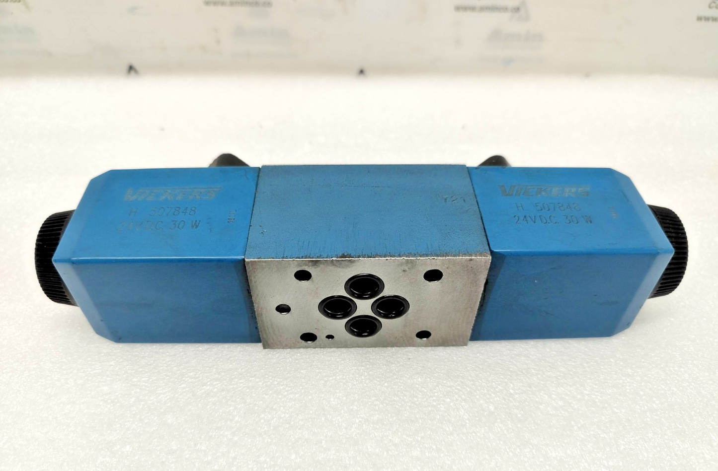 Vickers DG4V-3-2N-M-U-H7-60 EN38 Directional Control Valve - NEW #2