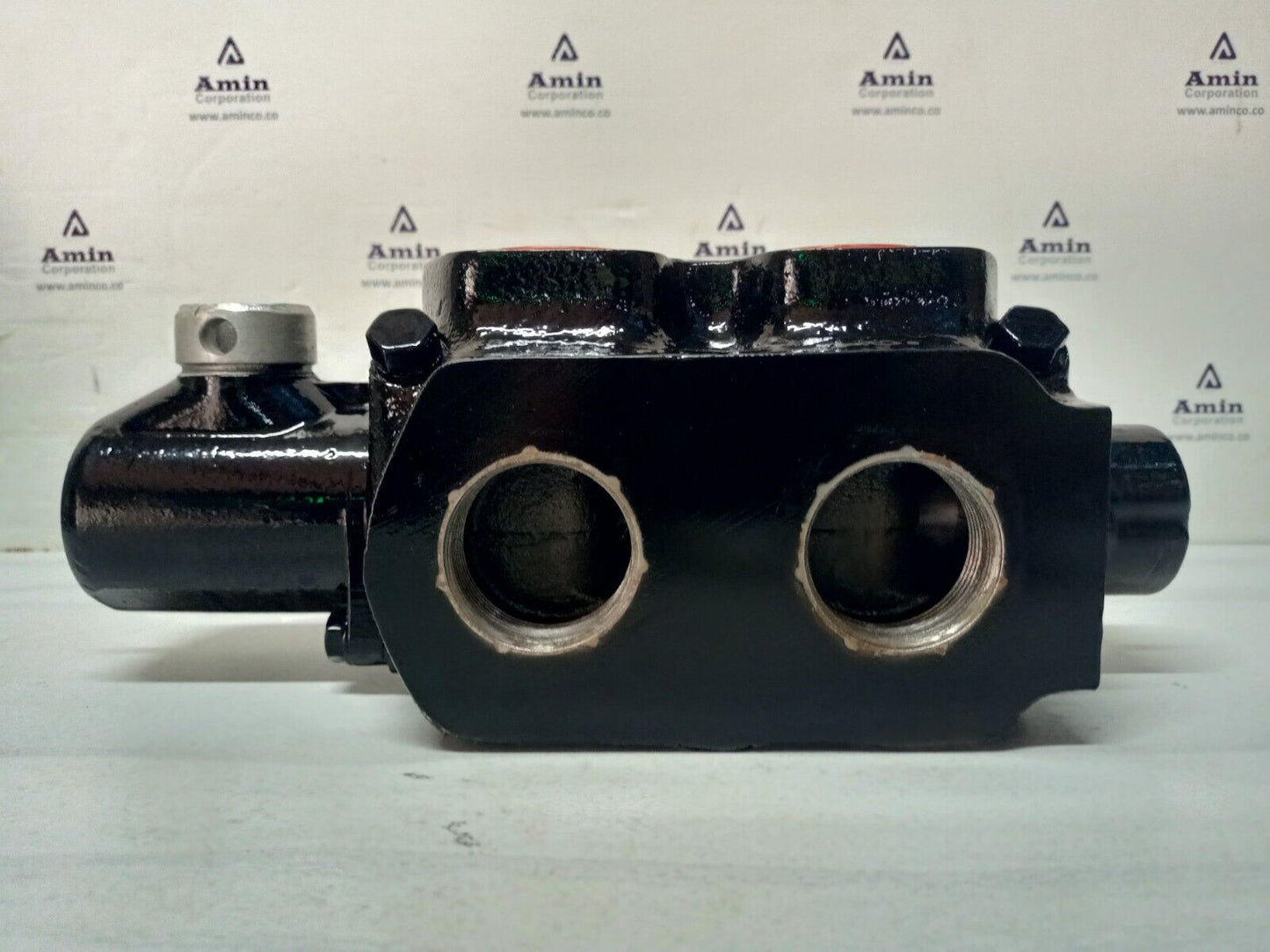 TTS item No. 18732 Hydraulic Directional Control Valve