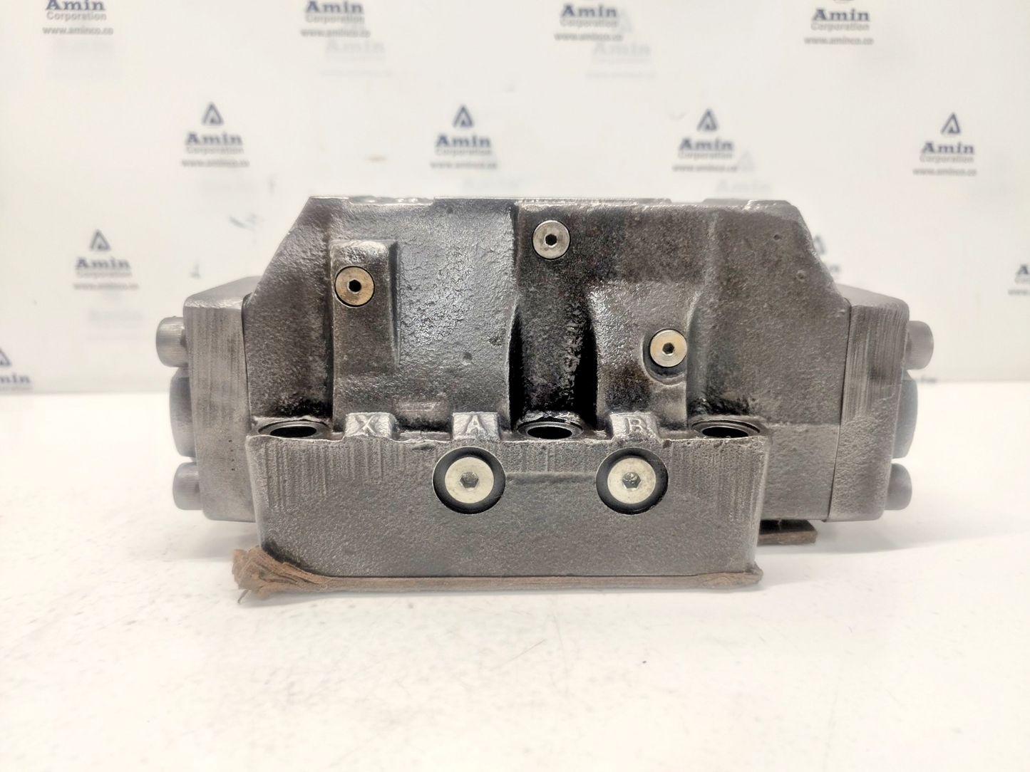 Vickers DG5S-8-2C-T-M-X1-ER4-30 Directional control Valve - NEW #2