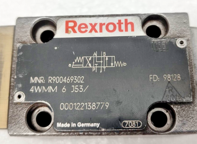 Rexroth 4WMM 6 J53/ Directional Control Valve MNR: R900469302 - NEW
