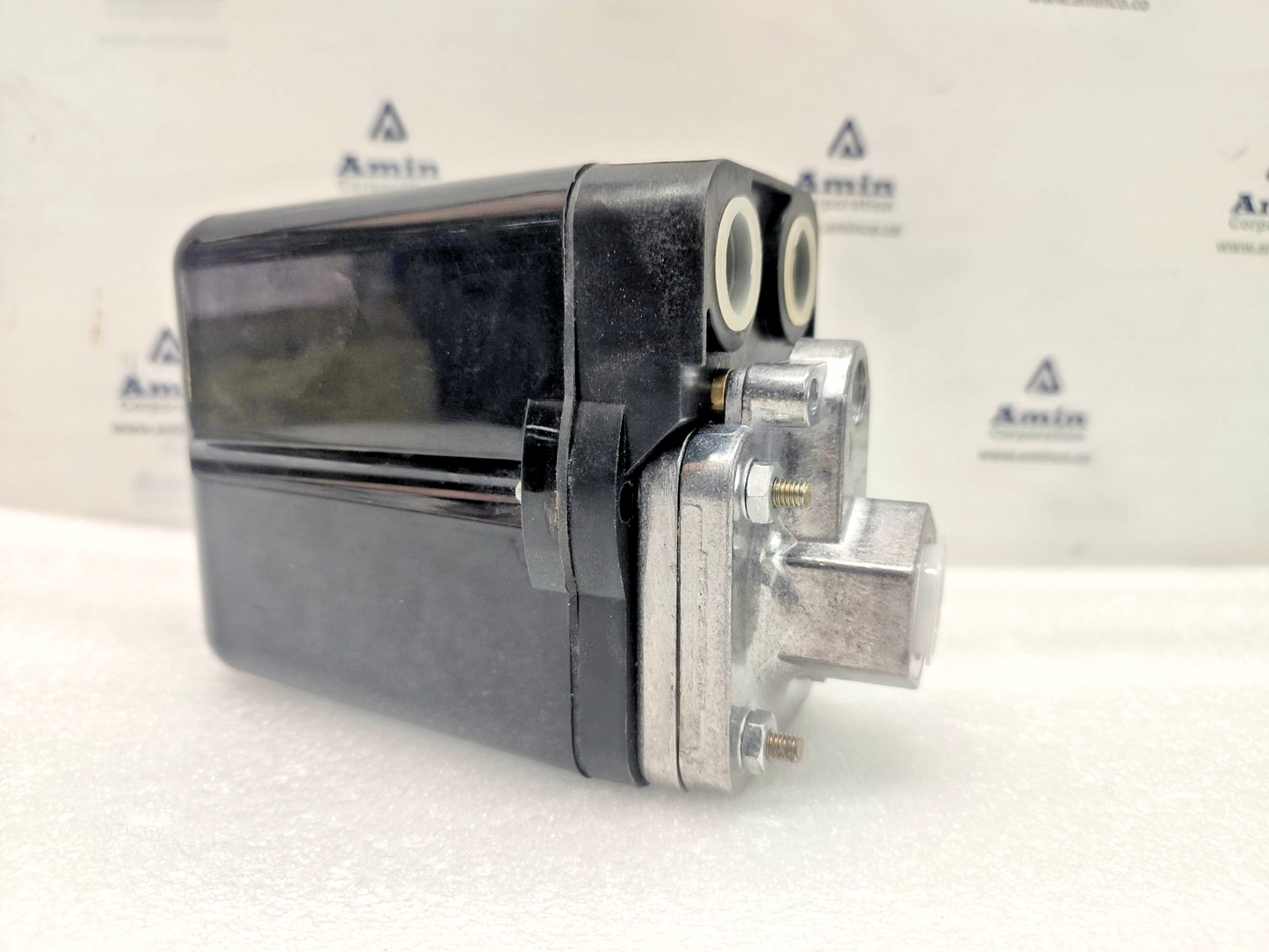 Condor MDR53/25 So-8 Pressure Switch AC-15, 4A, 250V, 4-5bar - NEW