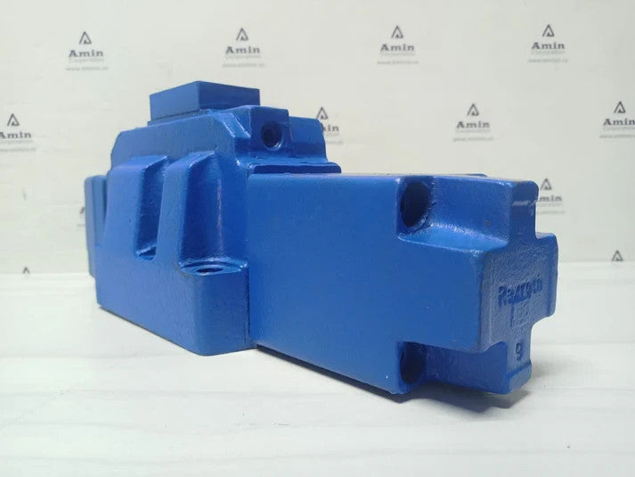 Rexroth 4WRH 25 W6-325-70 V Proportional Directional valve R900949458 - NEW