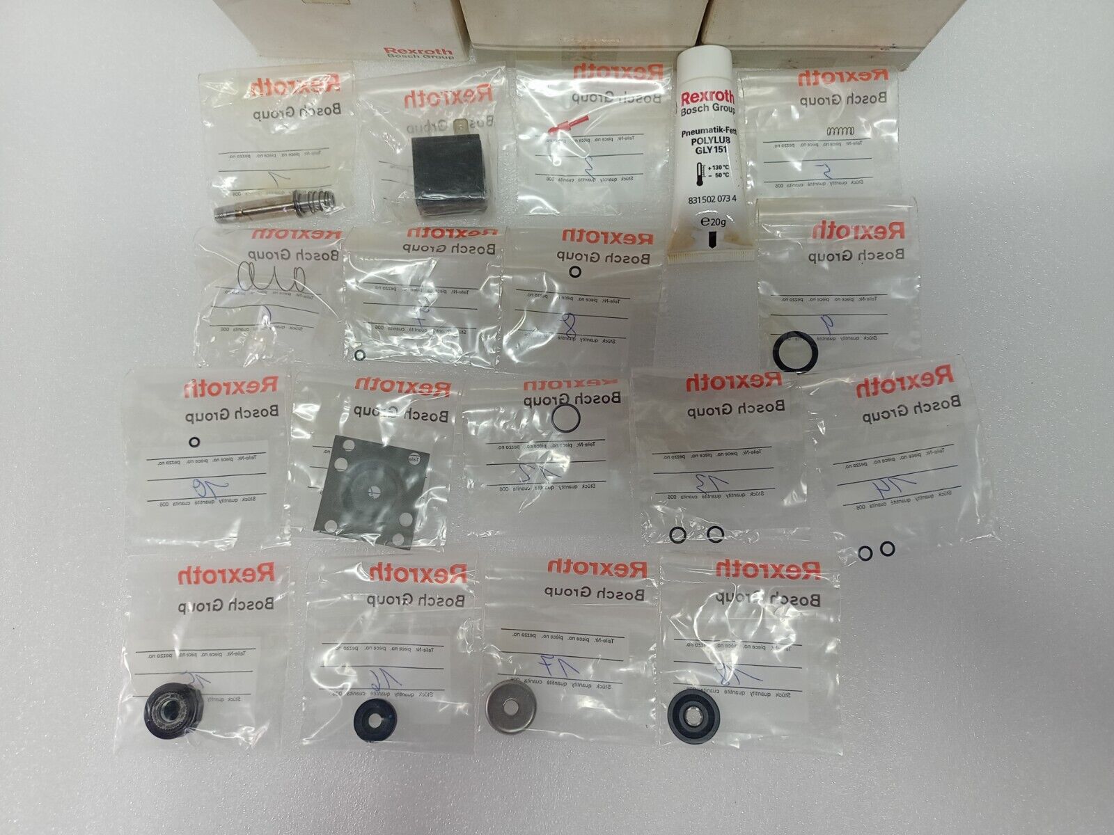 Rexroth 3722250032 Pneumatic Valve Repair kit - NEW