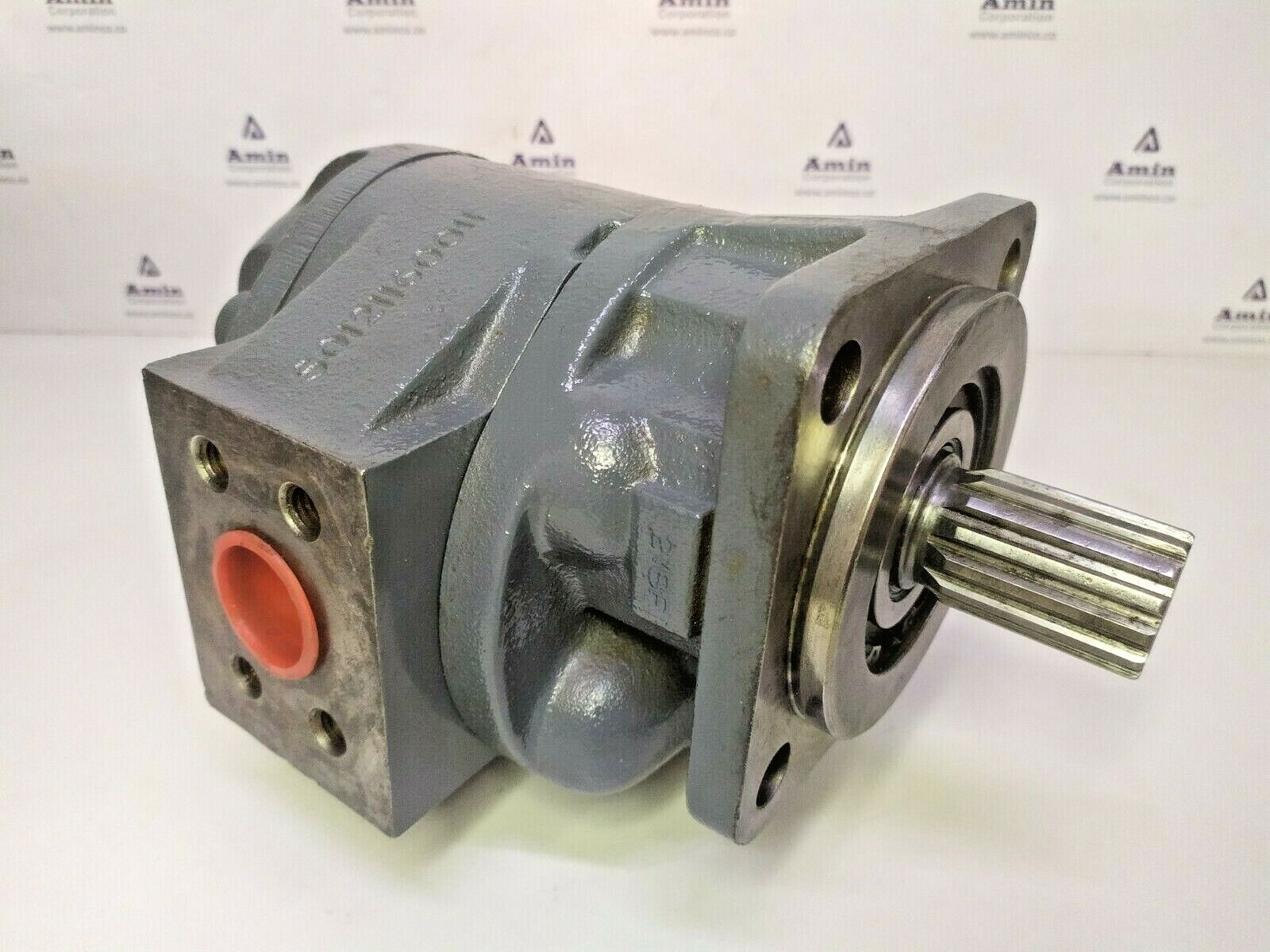 Hydreco Hamworthy M2A2116C3B1D Hydraulic Motor