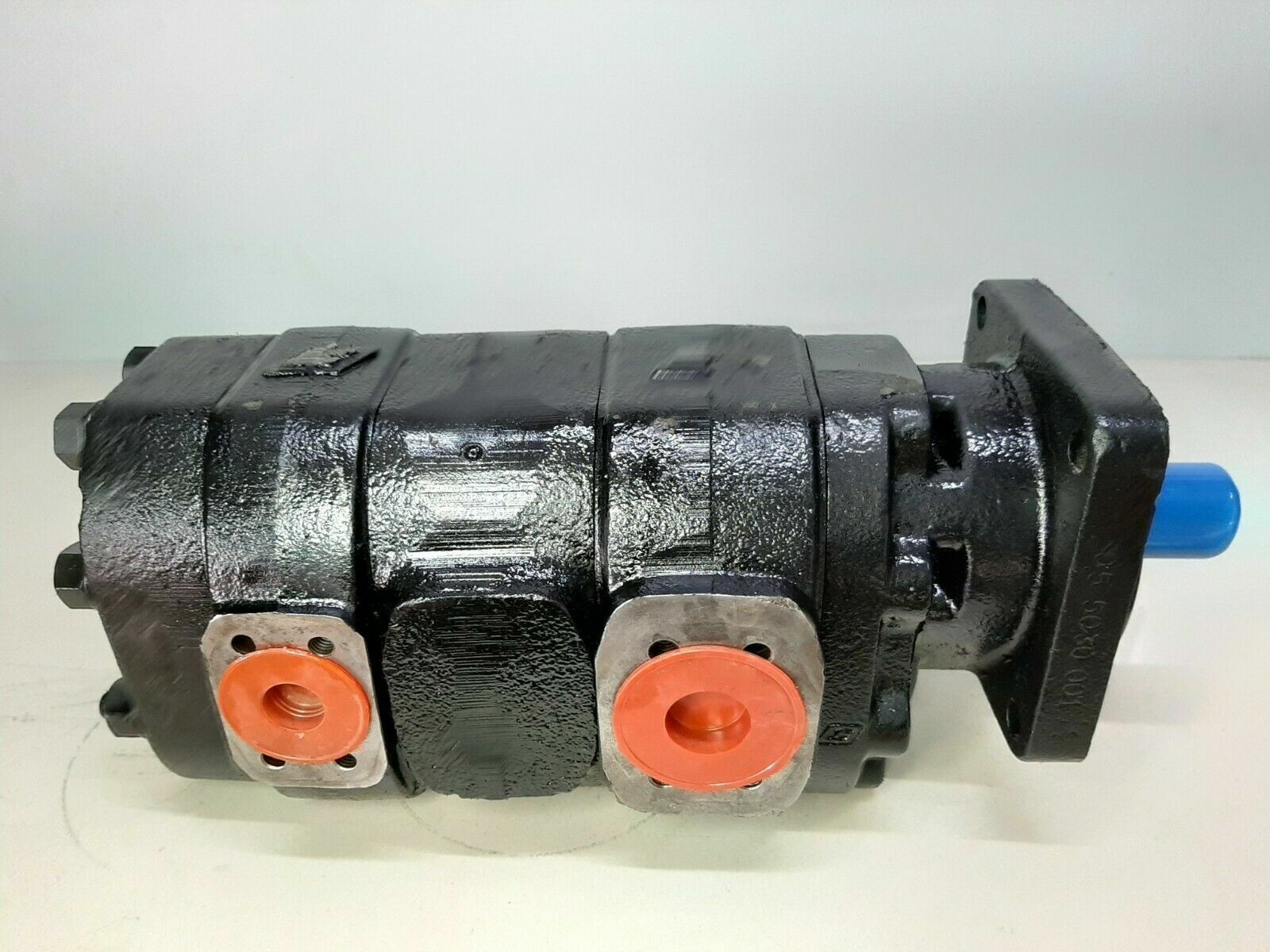 Parker Commmercial hydraulics P37X378BYRT20-8BRL12-1 Hydraulic gear pump -TESTED