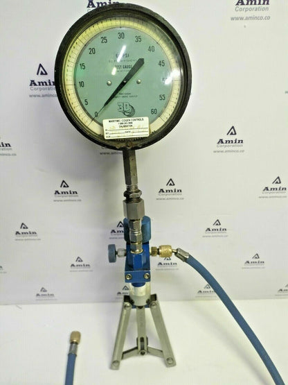 3D Instruments Inc. 25544-22B51 Pressure calibrator with hand held test pump