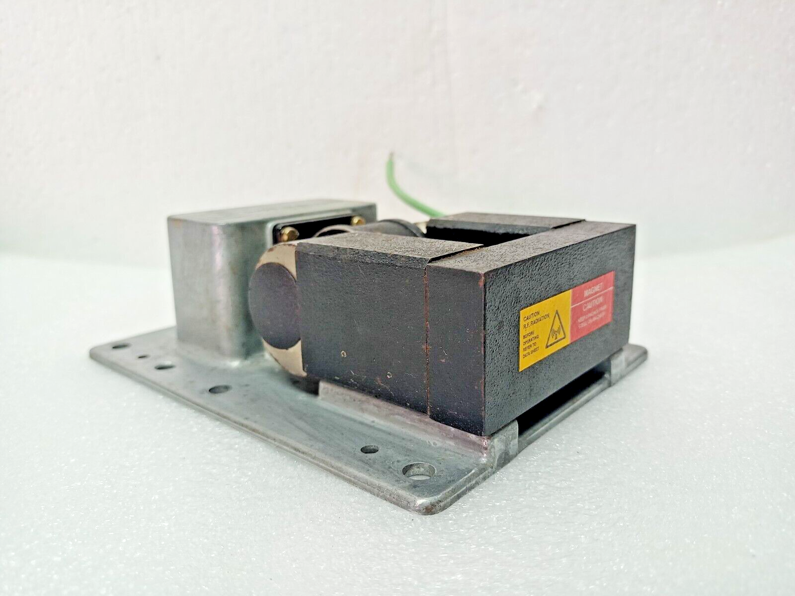 E2V Technologies EEV MG5223F Magnetron