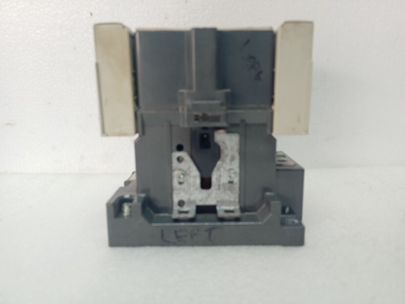 Siemens 3TF47 22-0AL2 Contactor 80A 600V AC