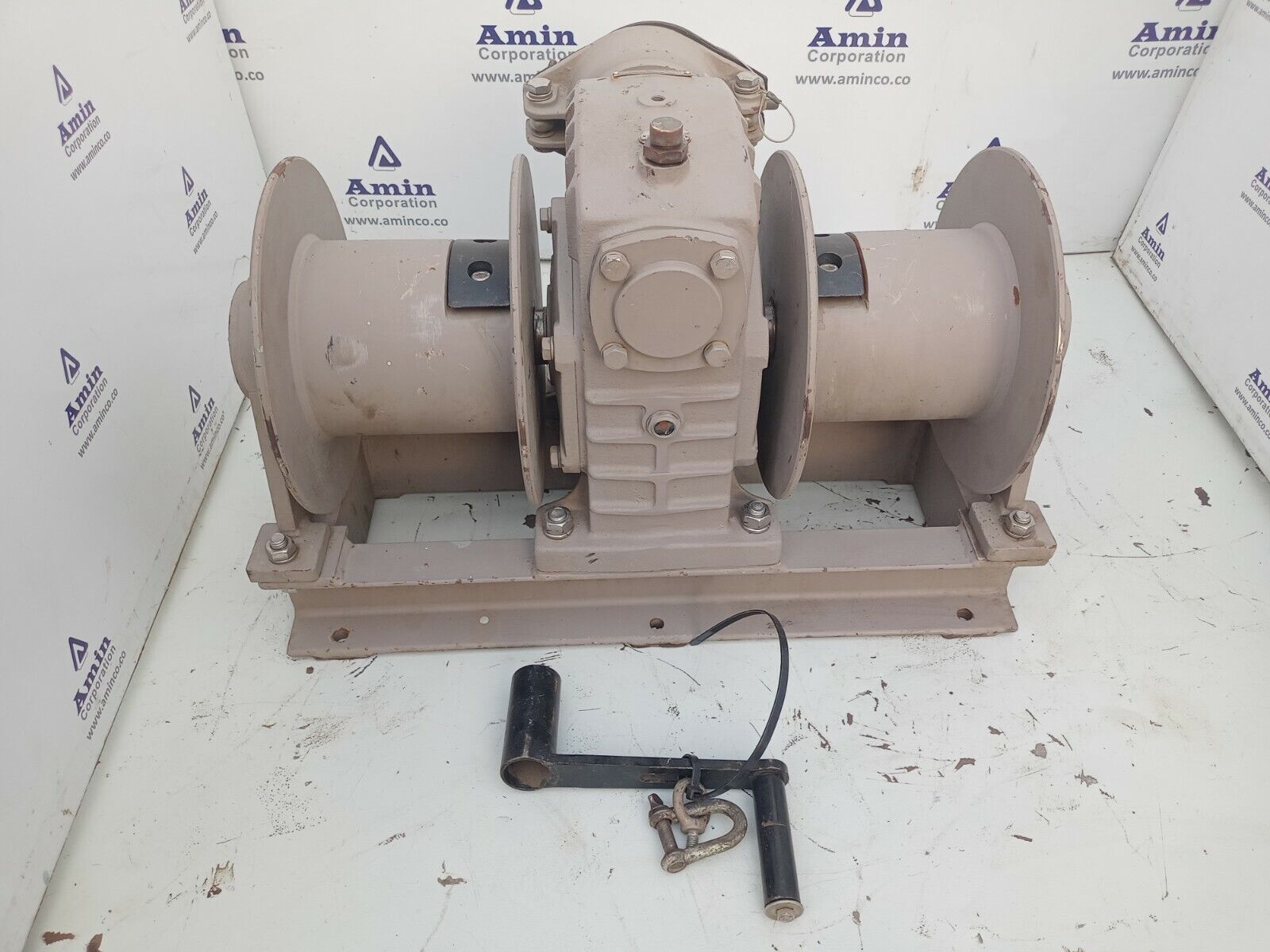 Jung-A Marine ACC' Ladder Winch Motor 2.5 HP Hoisting load: 182 kg - NEW