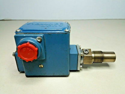Amot Controls 4140EK1E00EE3-EE Range: 66-87 Deg. C