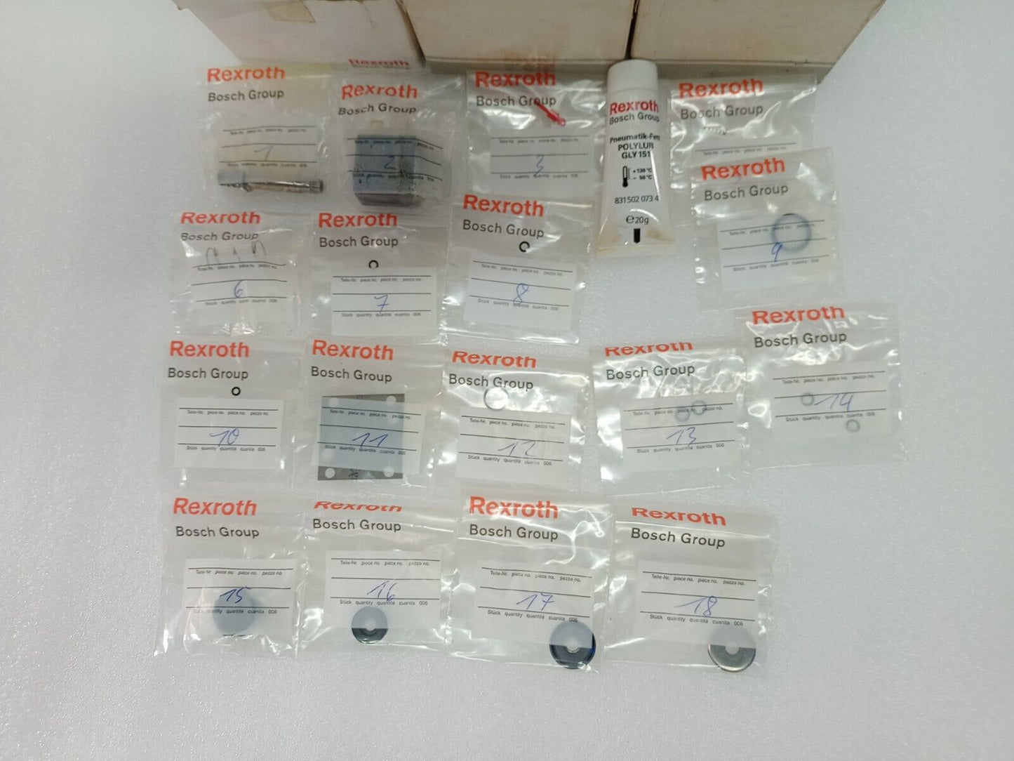 Rexroth 3722250032 Pneumatic Valve Repair kit - NEW