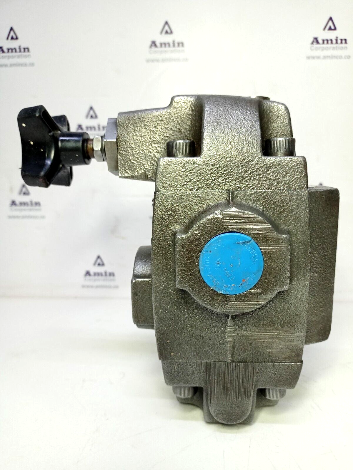 Vickers XCT-06-3F-30 Pressure Reducing Valve 2850 PSI Max. - NEW (Free fastship)