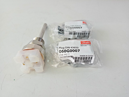 Danfoss MBT 5250 Temperature Sensor MBT5250 084Z8007 Pt100 Class B - NEW