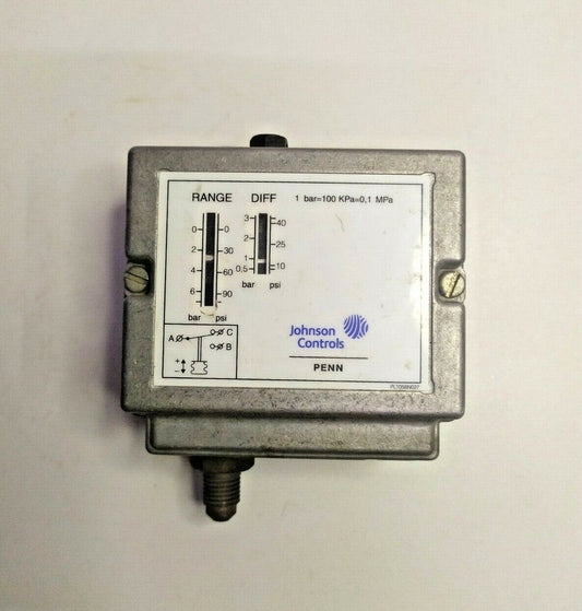 Johnson controls P77AAA-9300 - NEW Unused