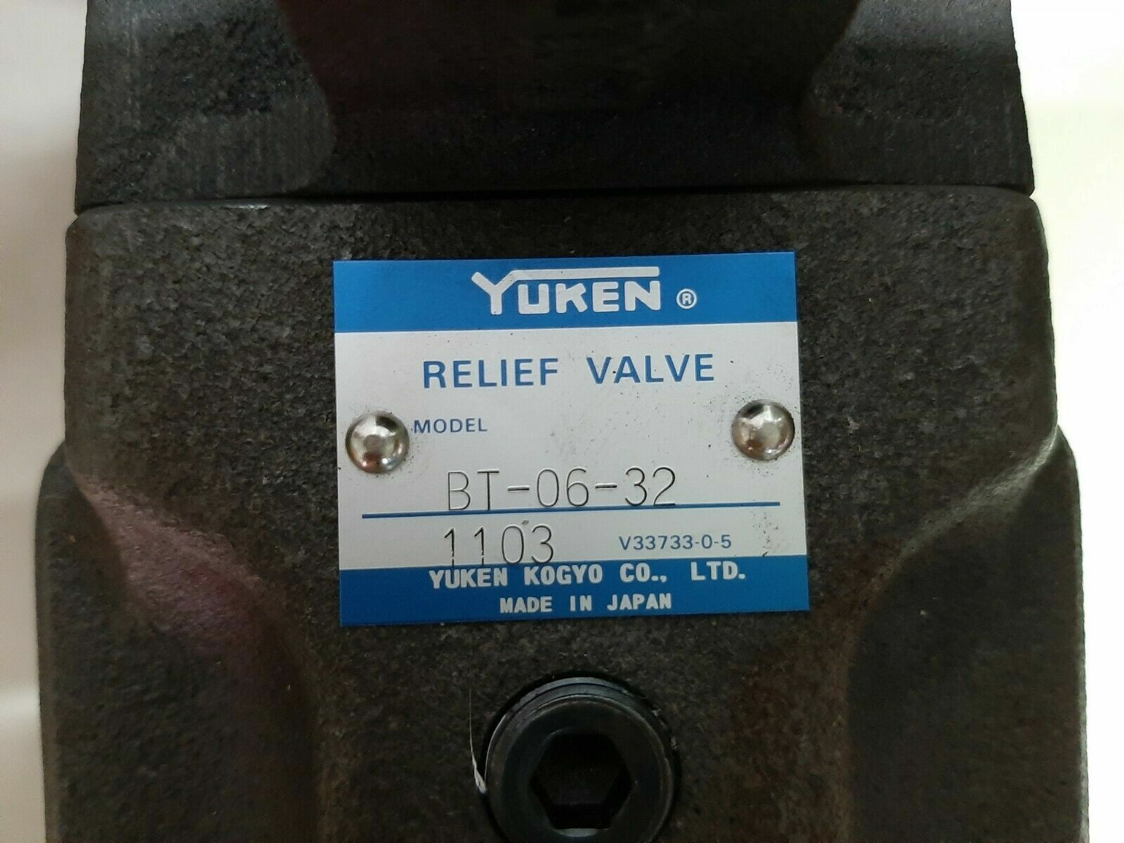 Yuken Relief valve BT-06-32 - NEW