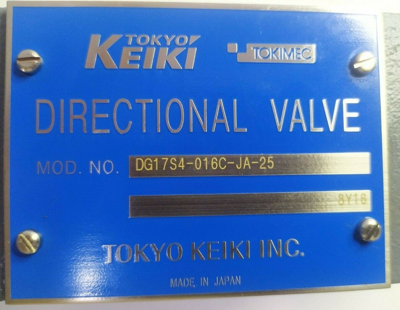 Tokyo Keiki DG17S4-016C-JA-25 Directional control valve - NEW FREE SHIPPING