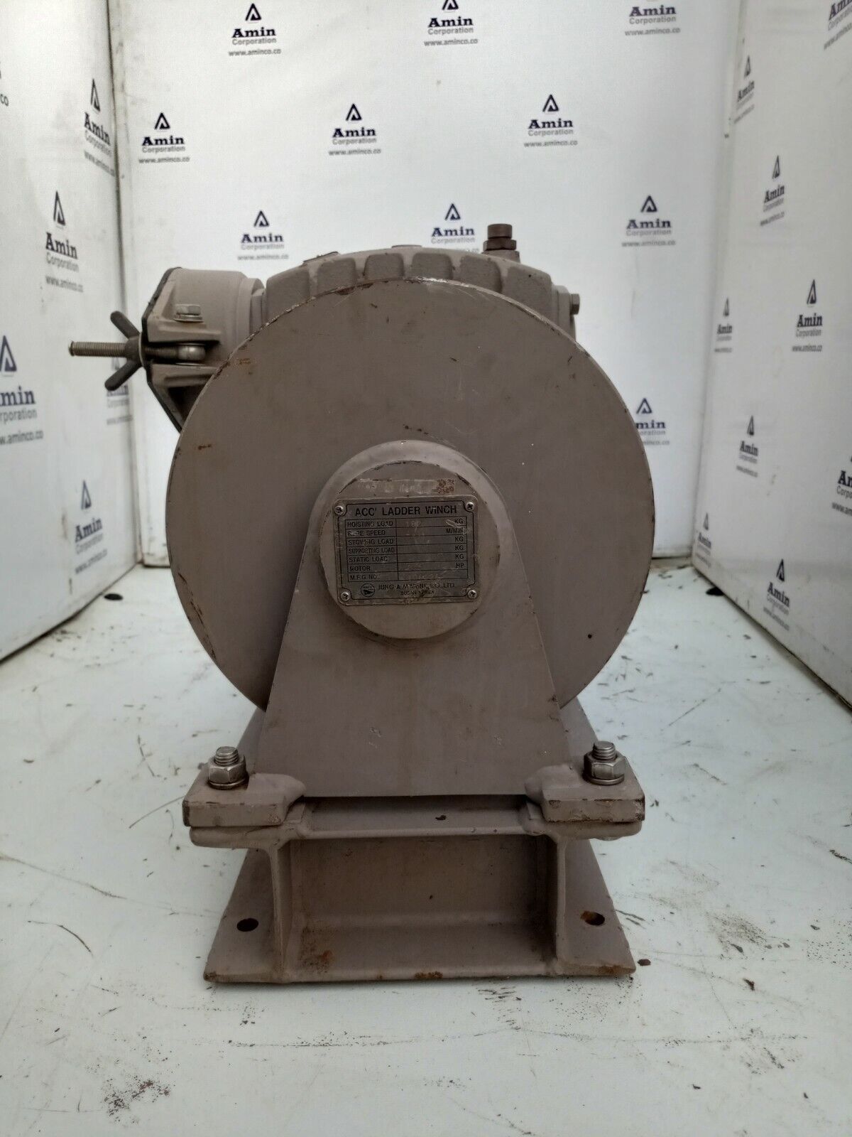 Jung-A Marine ACC' Ladder Winch Motor 2.5 HP Hoisting load: 182 kg - NEW