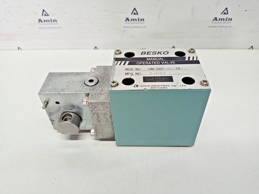 Besko DM-G03-4C-10 Manual operated Directional control valve - NEW