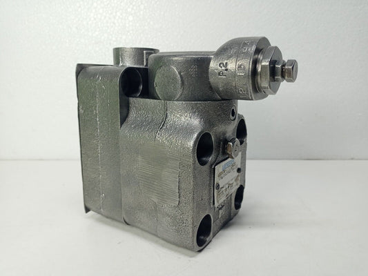 Vickers URG2-06-F-13 Unloading relief valve 1500-3000 psi - NEW