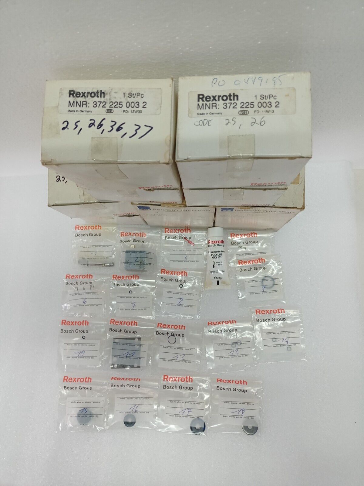 Rexroth 3722250032 Pneumatic Valve Repair kit - NEW