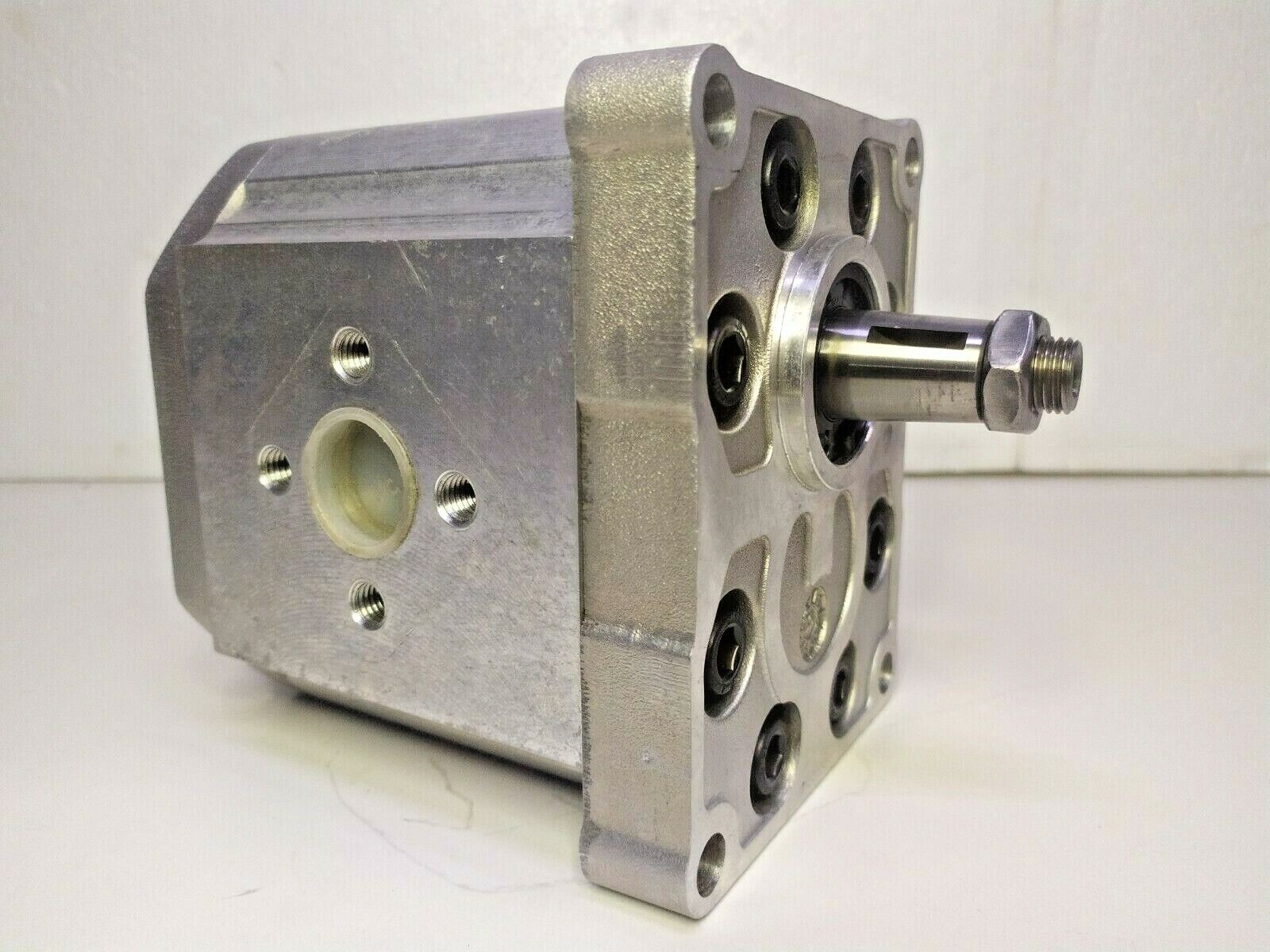 Sundstrand SNP3/55D C001 Hydraulic Gear Pump