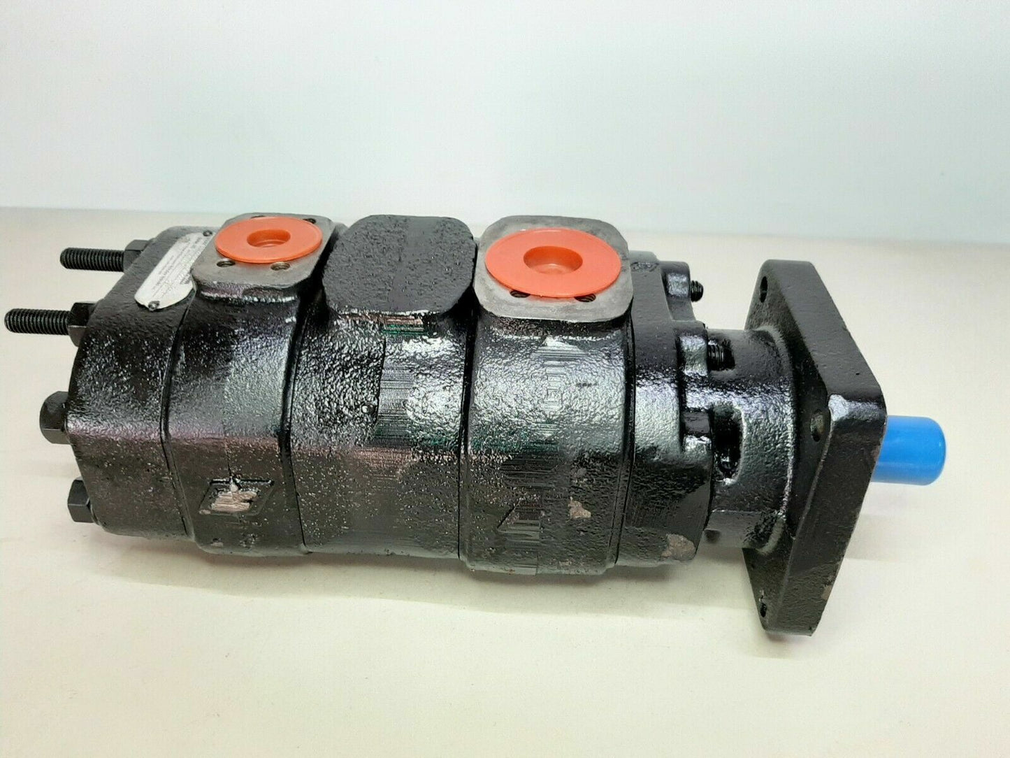 Parker Commmercial hydraulics P37X378BYRT20-8BRL12-1 Hydraulic gear pump -TESTED