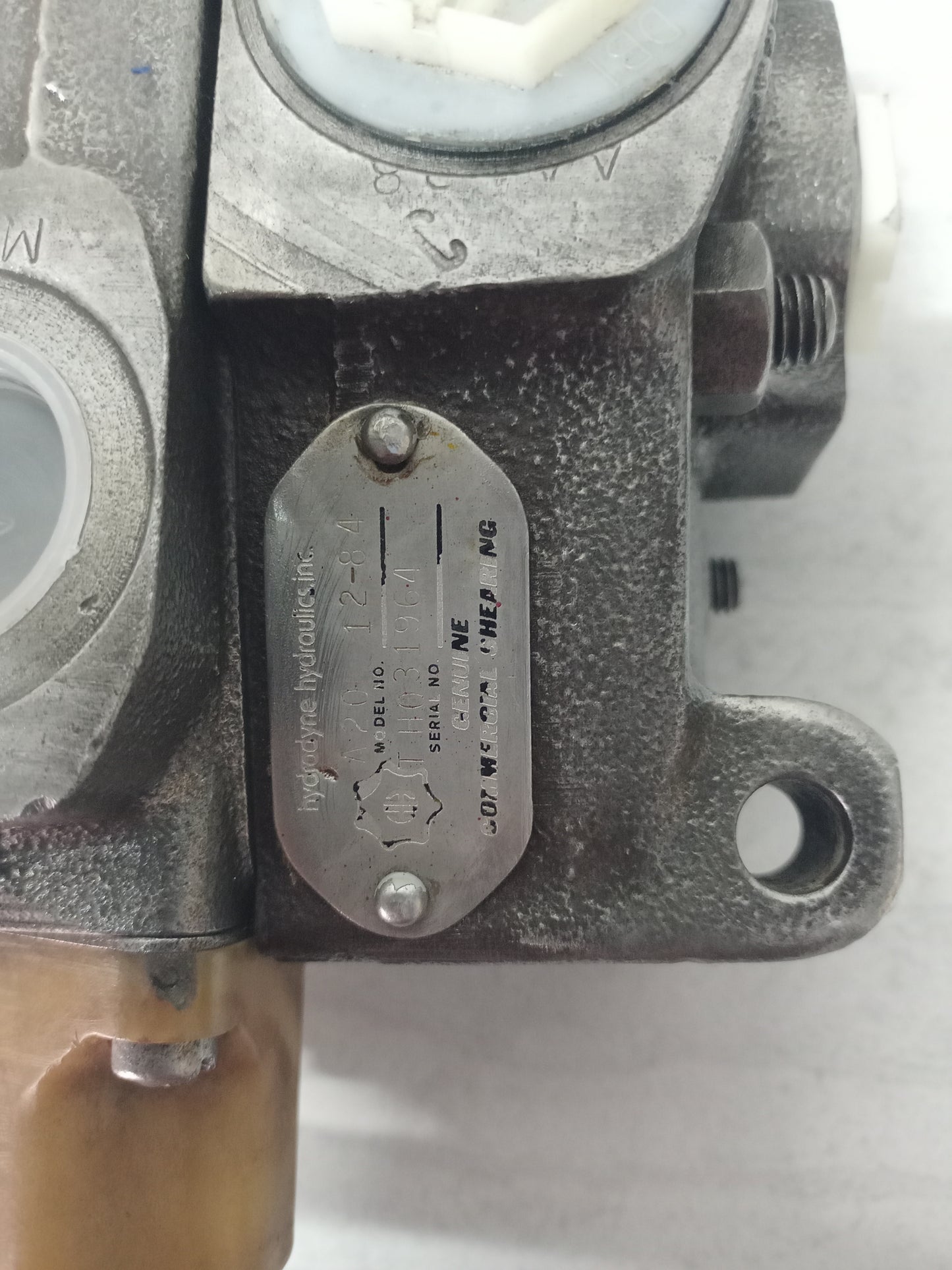 Hydradyne Hydraulics A20 12-84 Directional control valve - NEW