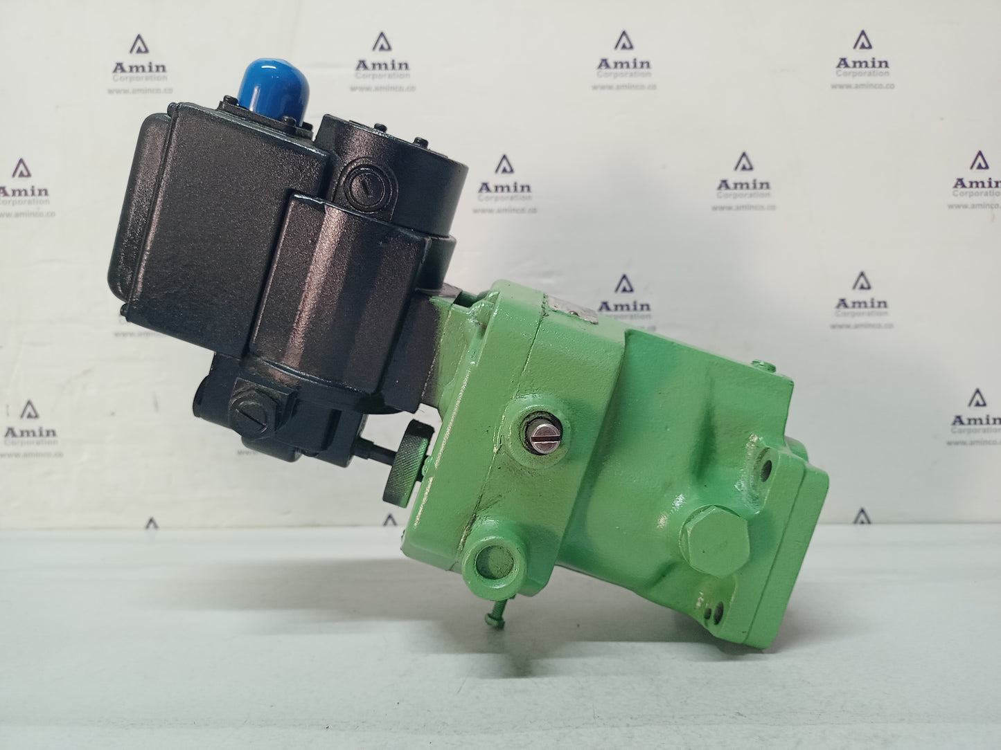 Woodward Governor Part no: 8511-379 with motor