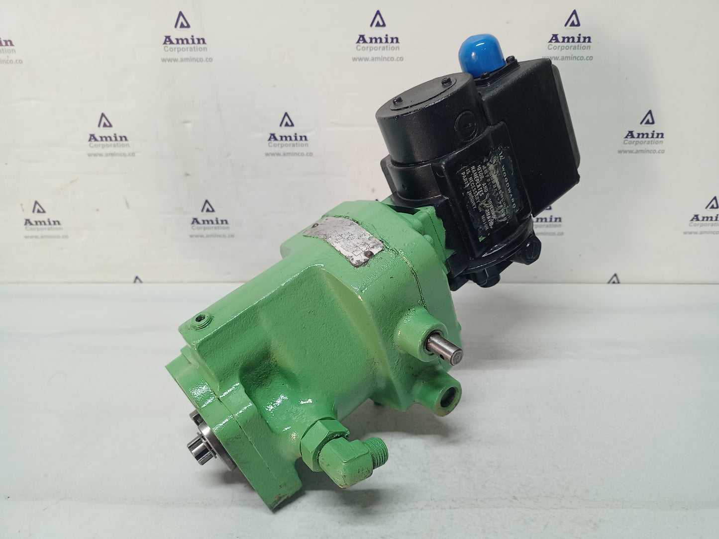 Woodward Governor Part no: 8511-379 with motor