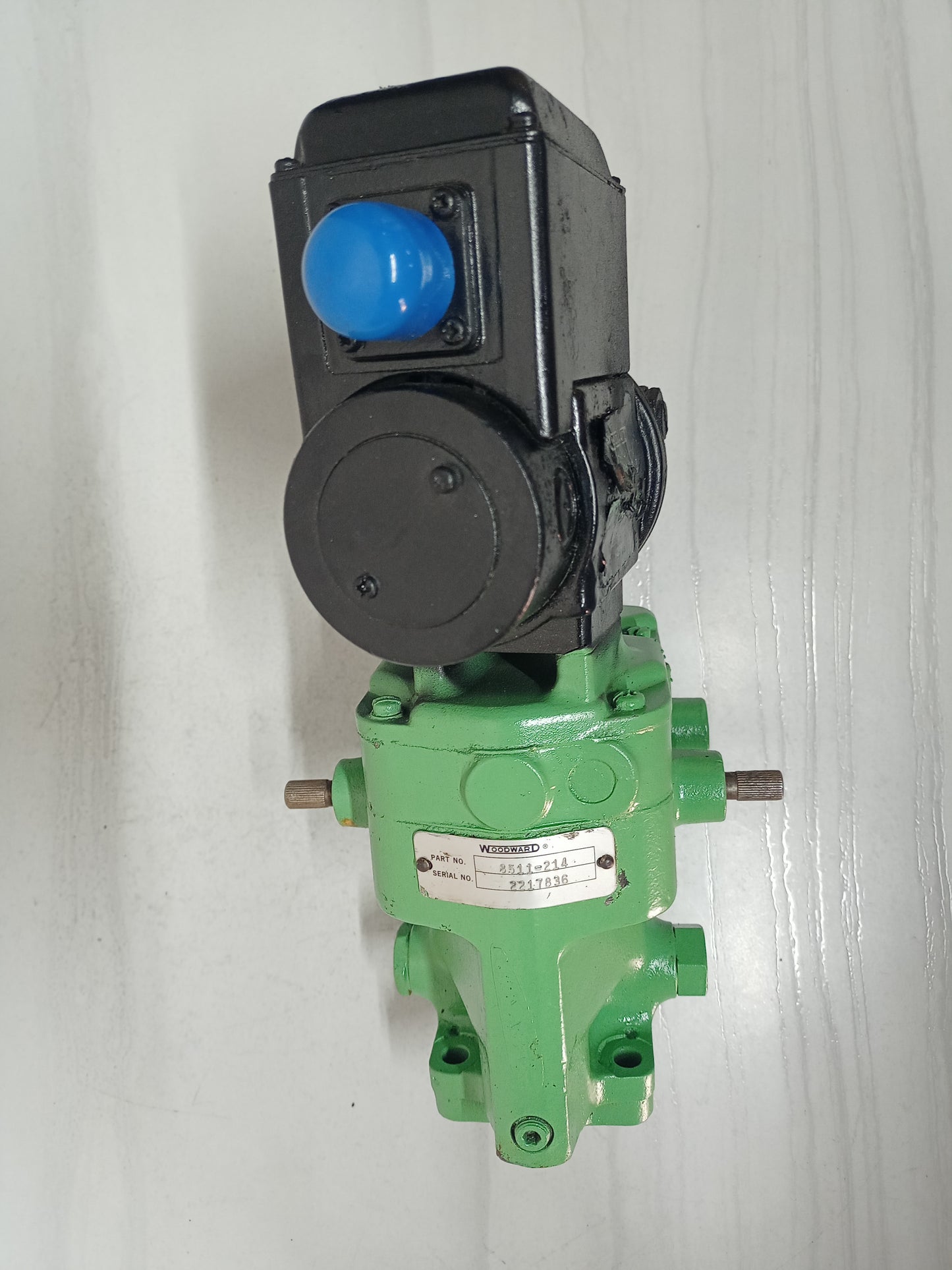 Woodward Governor Part no: 8511-214 with motor